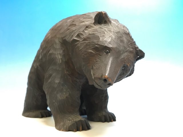 八雲熊彫　木彫りの熊